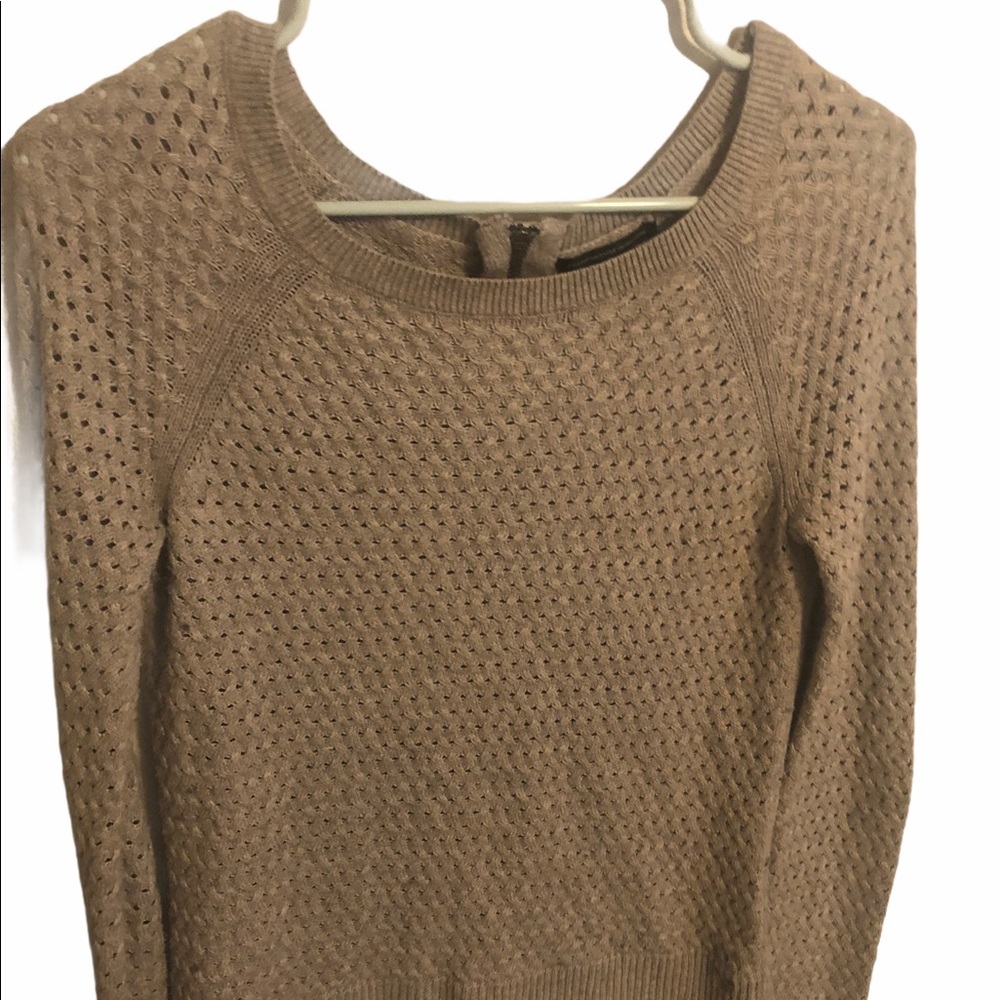 AEO Tan Long Sleeve Knit Sweater Size Small